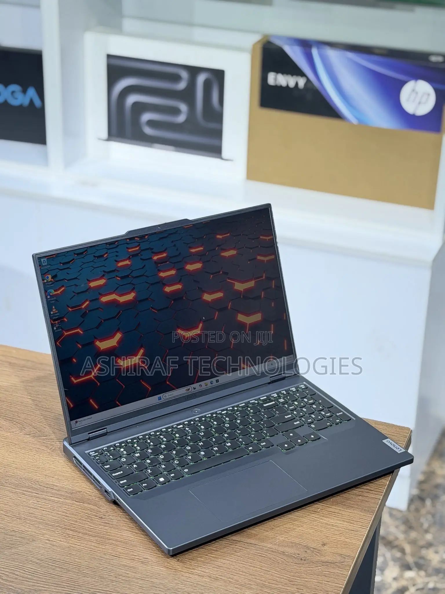 New Laptop Lenovo LOQ 15ARP9 16GB Intel Core I5 SSD 512GB