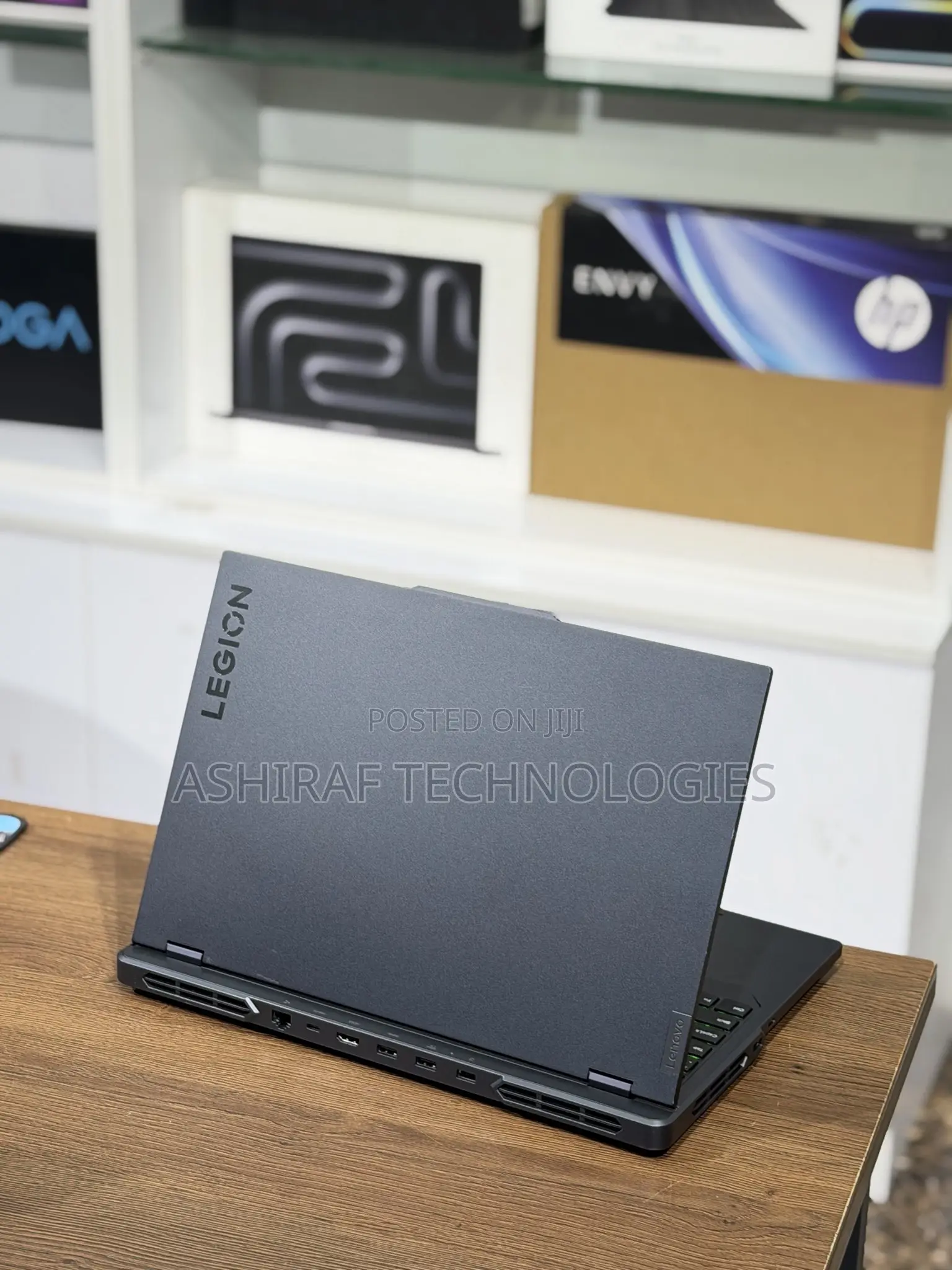 New Laptop Lenovo LOQ 15ARP9 16GB Intel Core I5 SSD 512GB