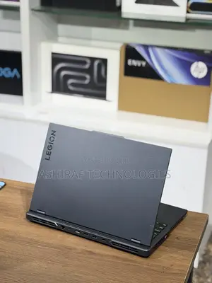 New Laptop Lenovo LOQ 15ARP9 16GB Intel Core I5 SSD 512GB