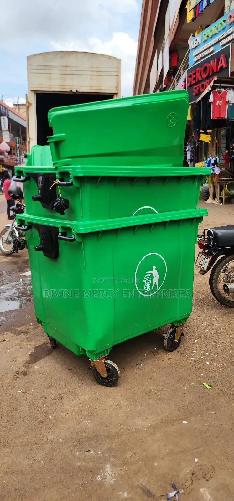 Gabegge Waste Bins 660litre With Wheels