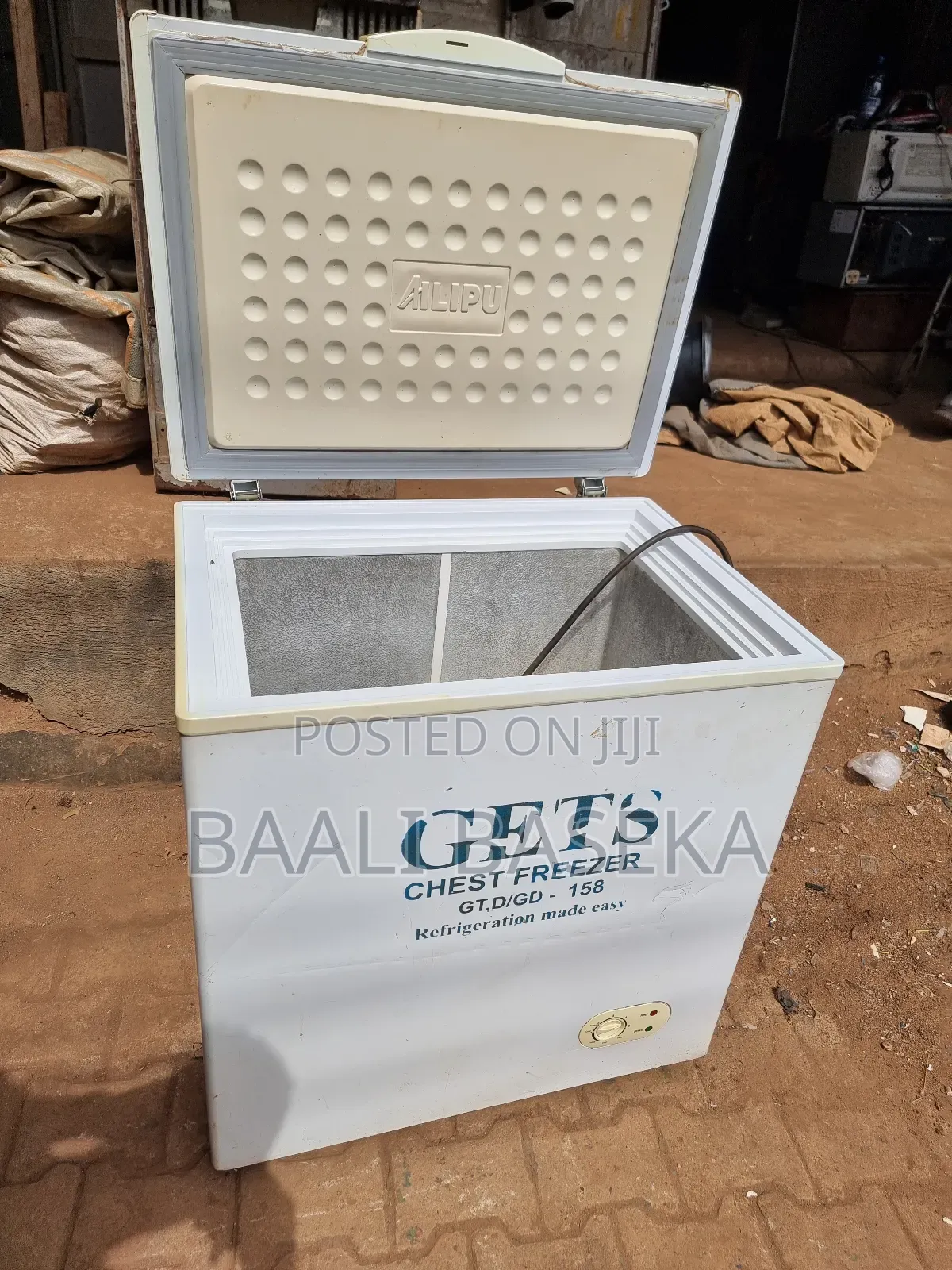 Freezer/Medium/ Used 160l/Gets