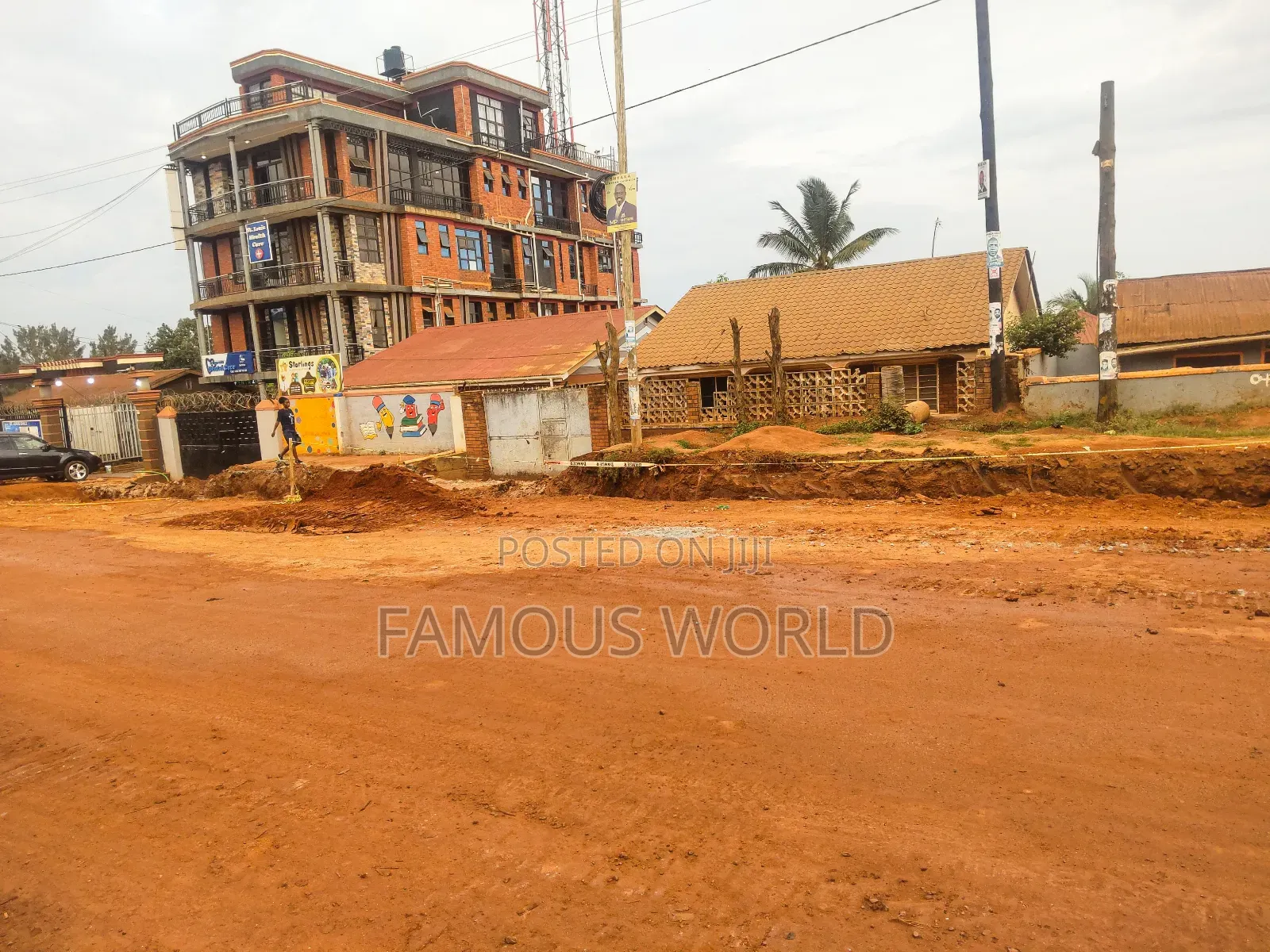 4bdrm Townhouse/Terrace in Entebbe Kitoro, Katabi for sale