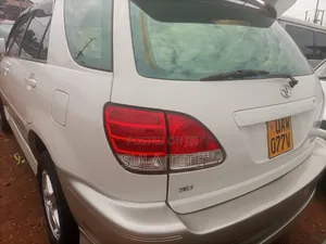 Toyota Harrier 3.0 V6 1999 Silver