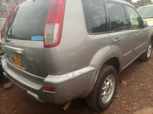 Nissan X-Trail 2.0 Comfort 2002 Gold