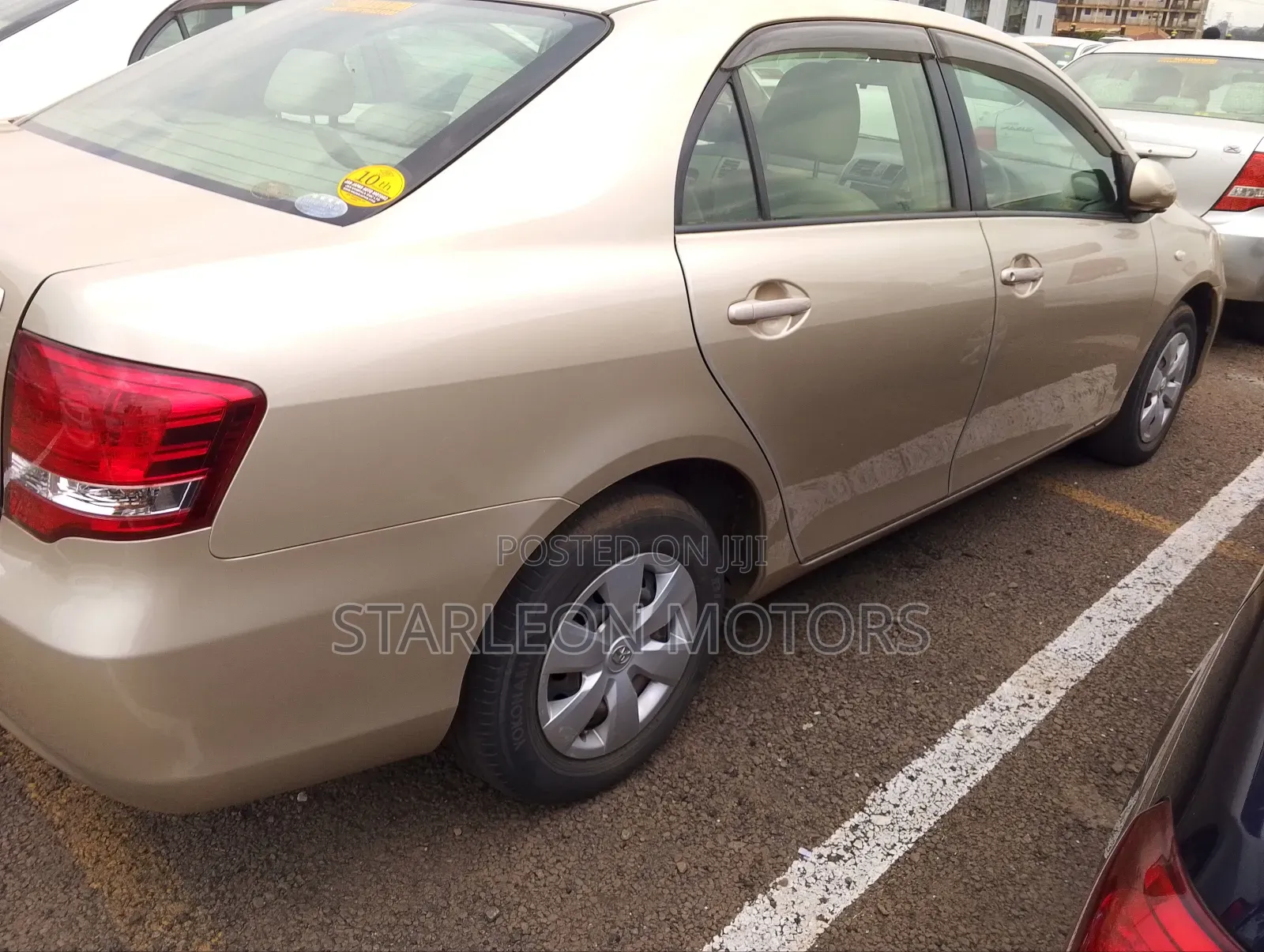 Toyota Axio 2010 Gold
