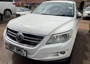 Volkswagen Tiguan 2.0 S 2009 White