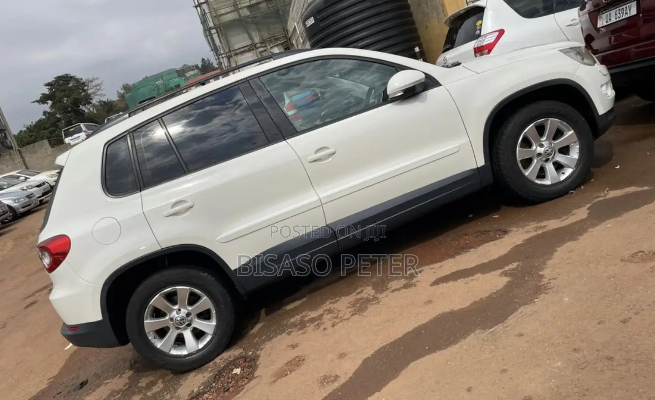 Volkswagen Tiguan 2.0 S 2009 White