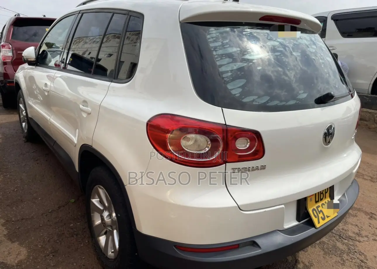 Volkswagen Tiguan 2.0 S 2009 White