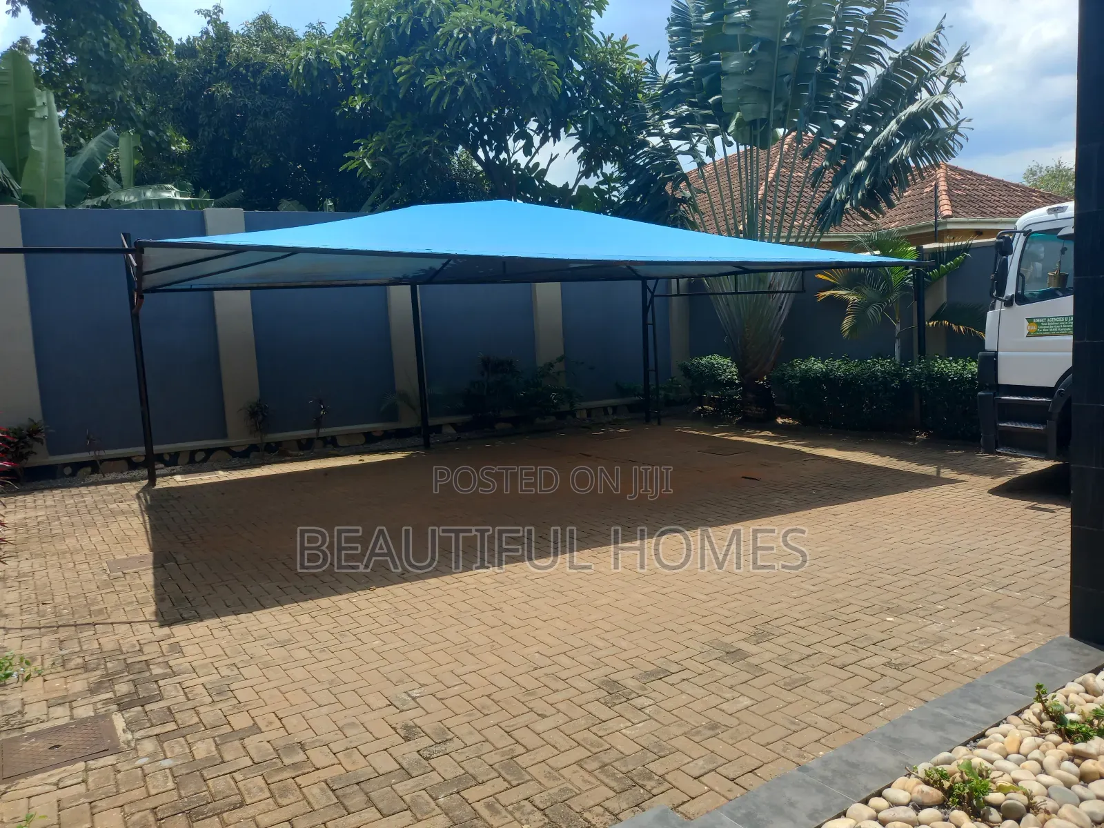 Furnished 6bdrm Mansion in Kyanja, Central Division for sale