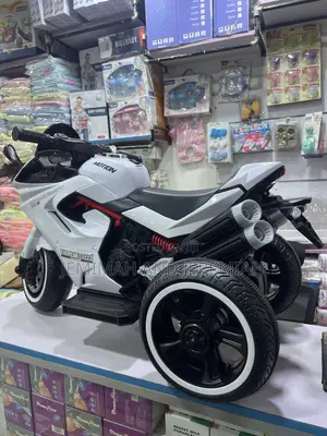 3-Wheel Electric Rechargeable Motor Bikes