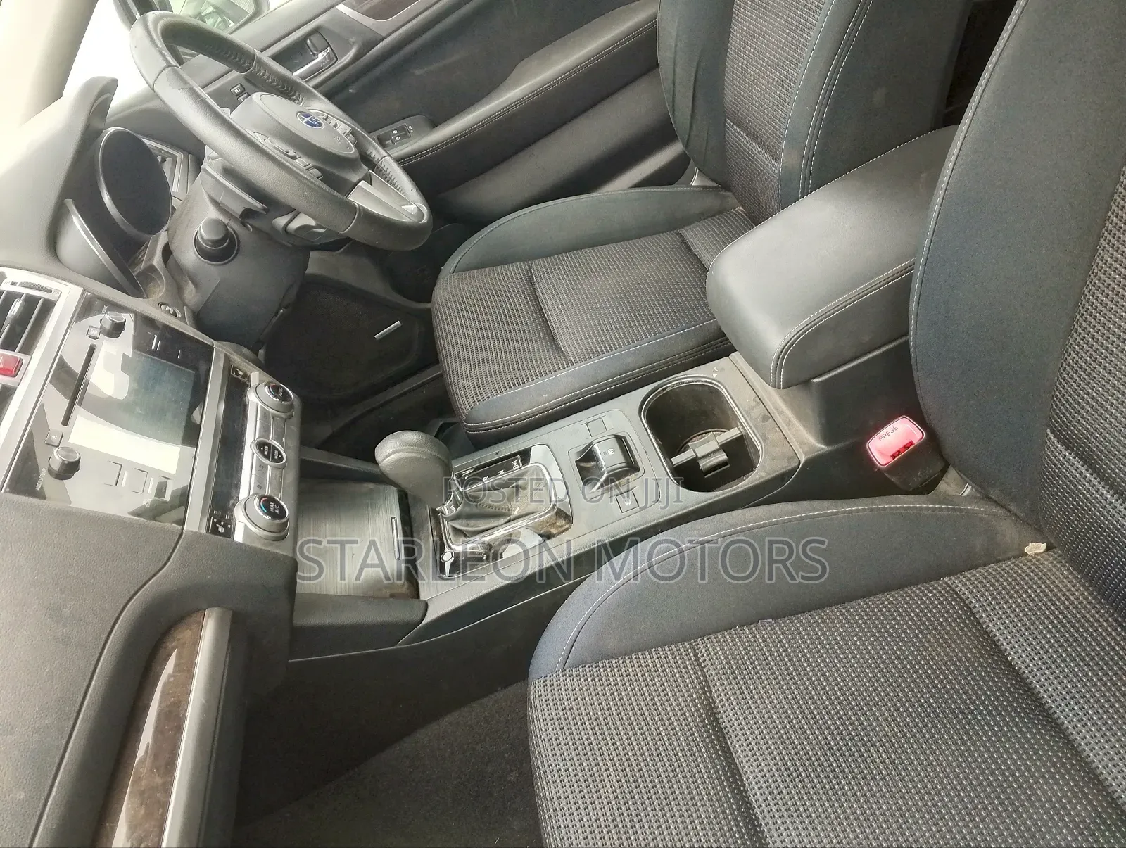 Subaru Legacy 2.5i Premium AWD 2016 White