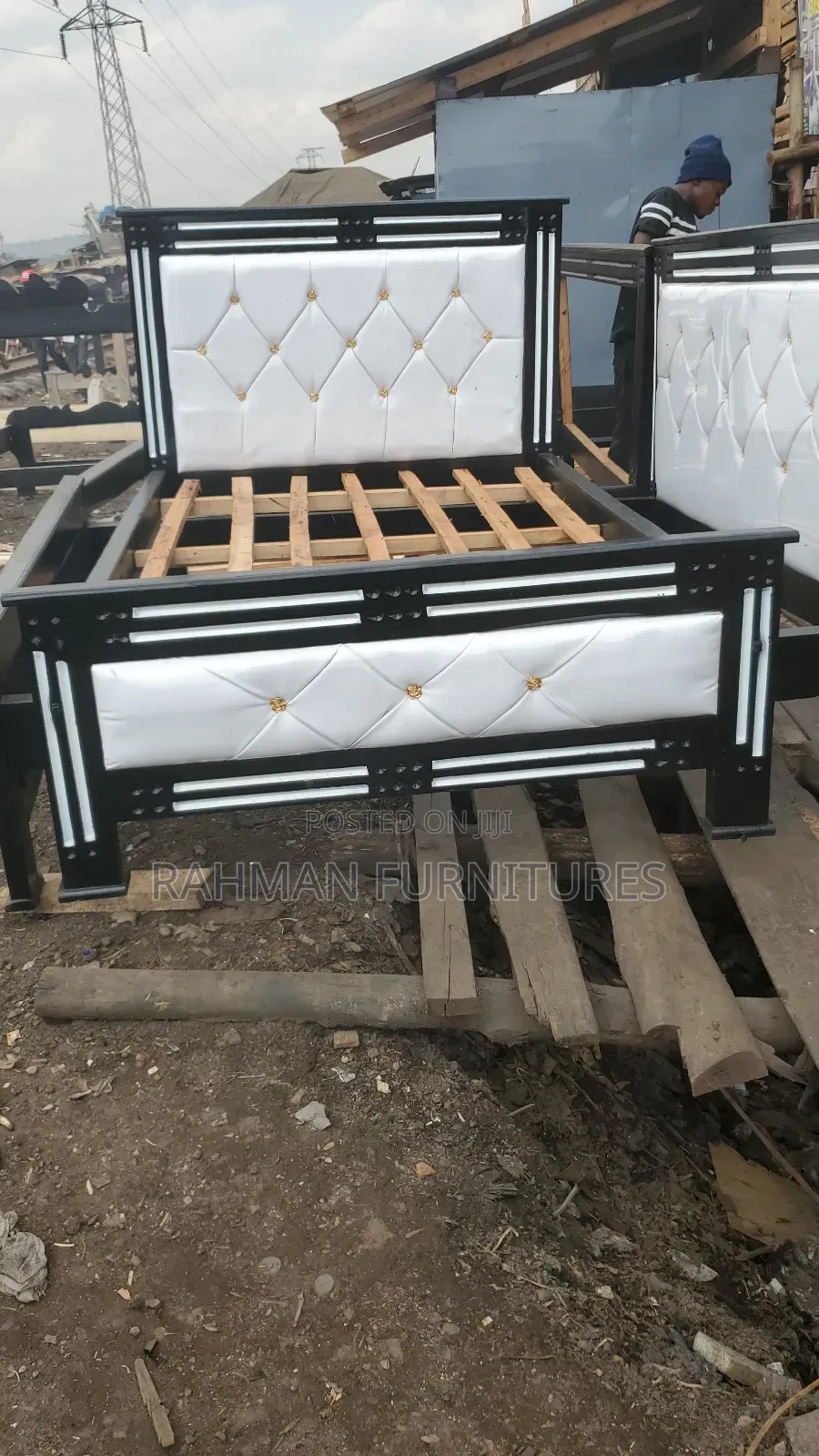 Four Years Six Bed Leather White