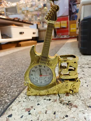 Decorative Table Clock and Pen Holder