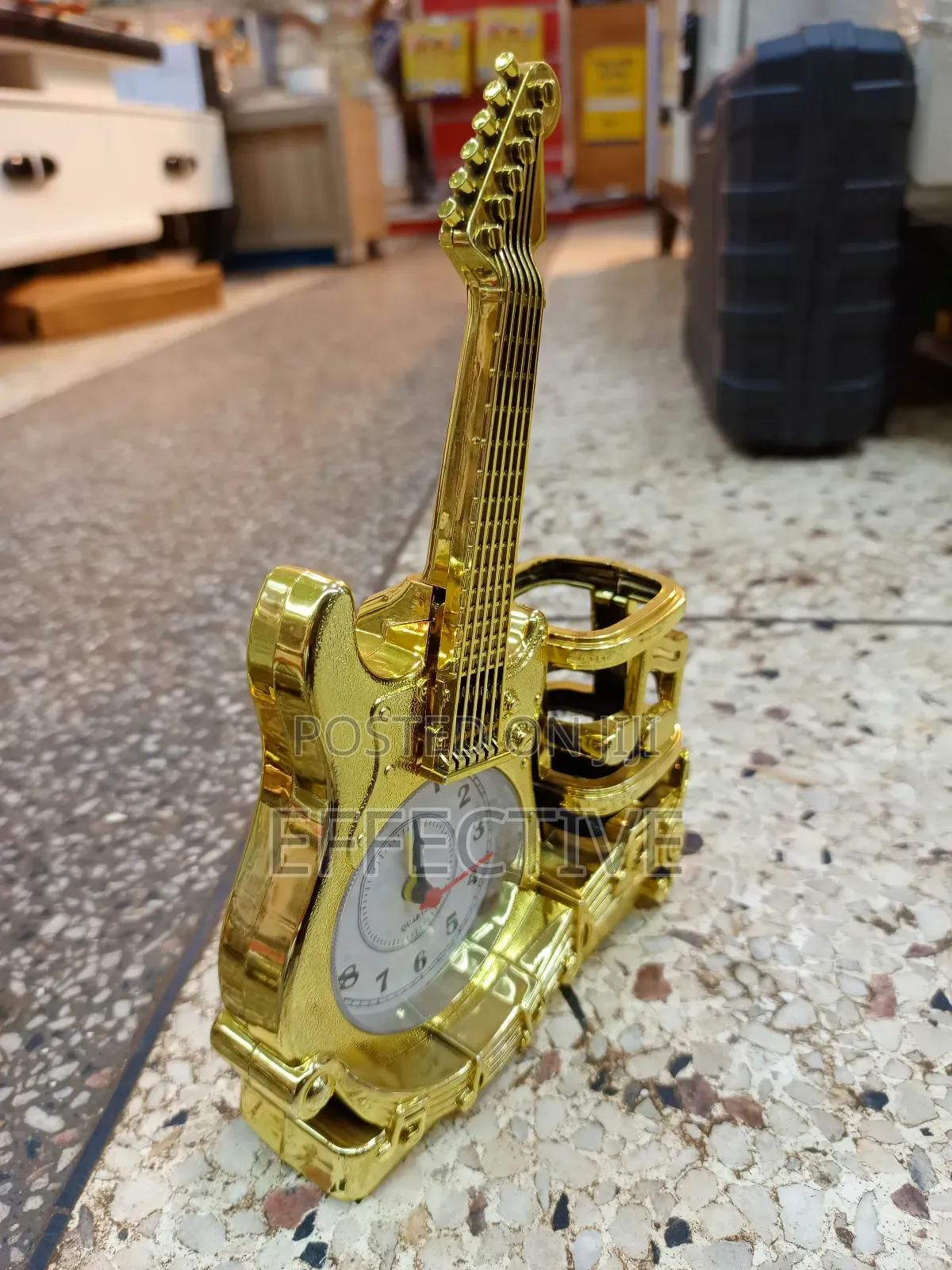 Decorative Table Clock and Pen Holder