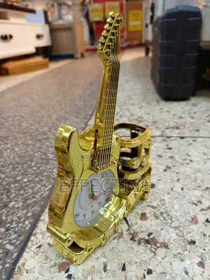 Decorative Table Clock and Pen Holder