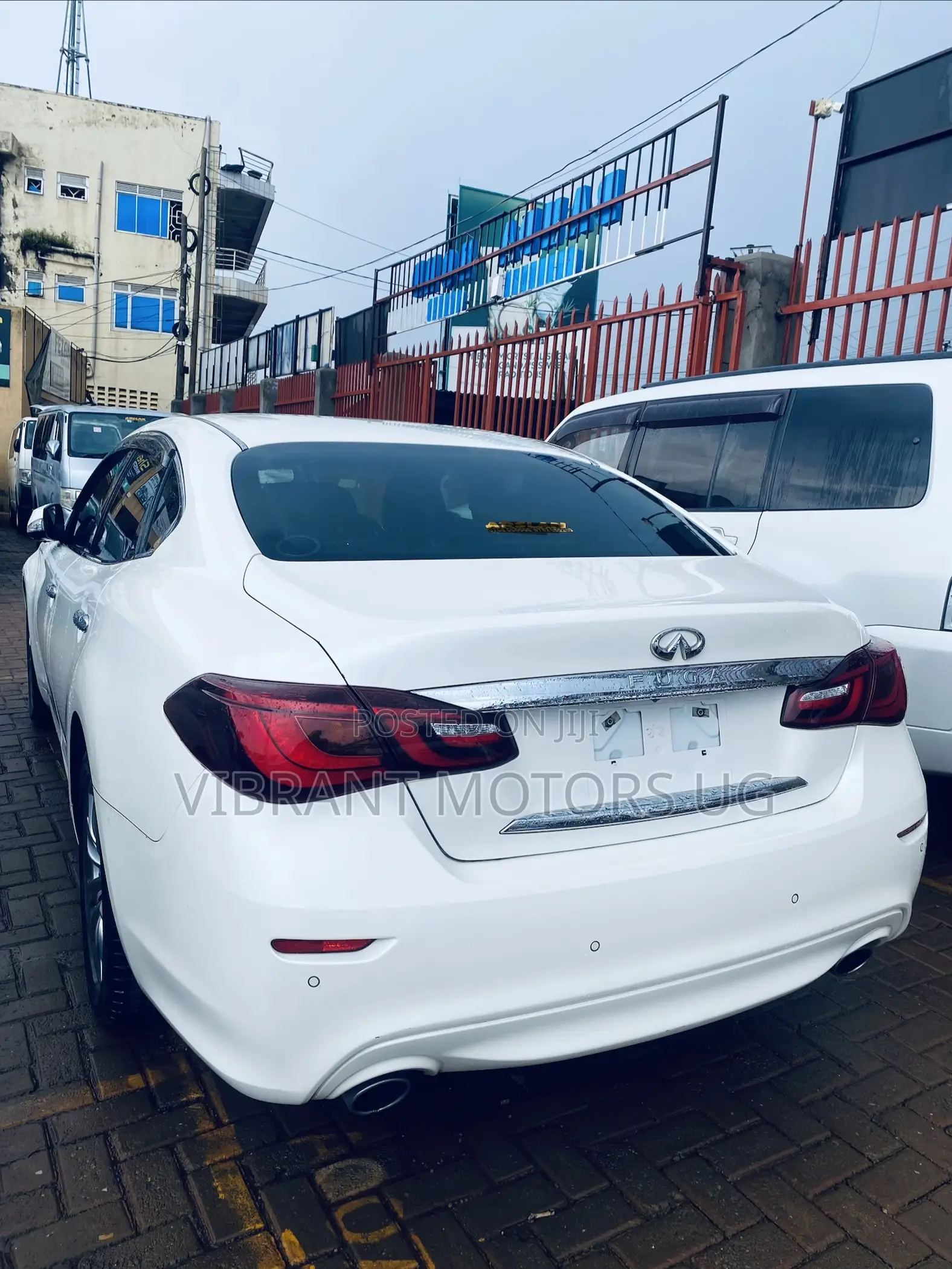Nissan Fuga 2015 White
