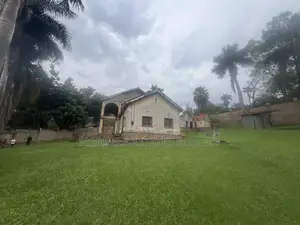 5bdrm House in Kololo, Central Division for sale