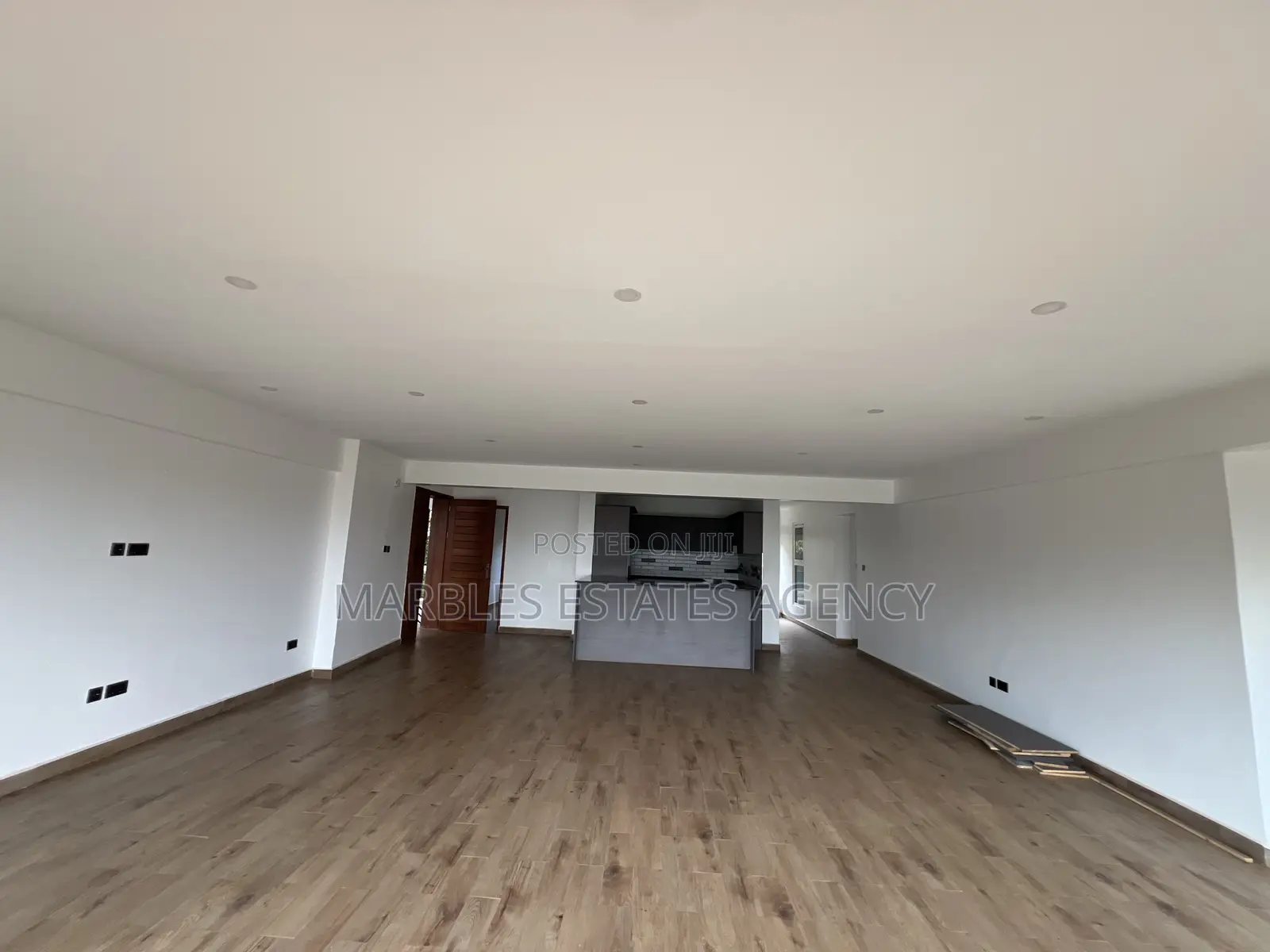 11bdrm Apartment in Mbuya, Central Division for rent