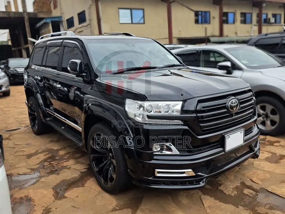 Toyota Land Cruiser 4.6 V8 ZX 2016 Black
