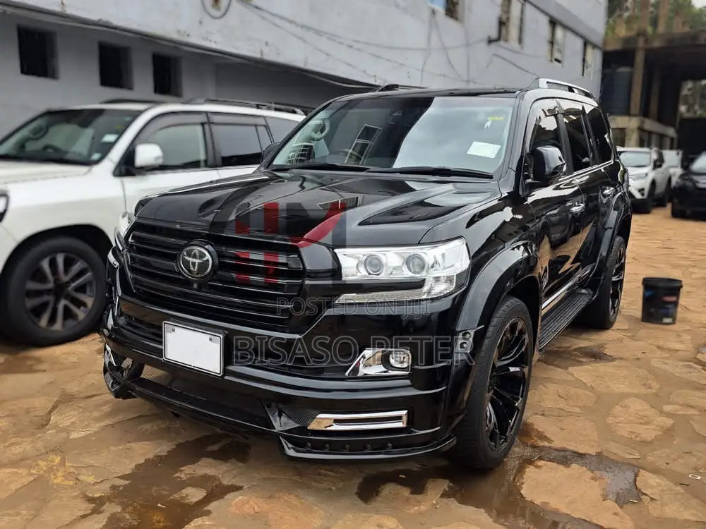 Toyota Land Cruiser 4.6 V8 ZX 2016 Black