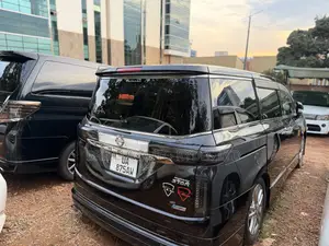 Nissan Elgrand 2013 Black