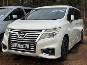 Nissan Elgrand 2013 White