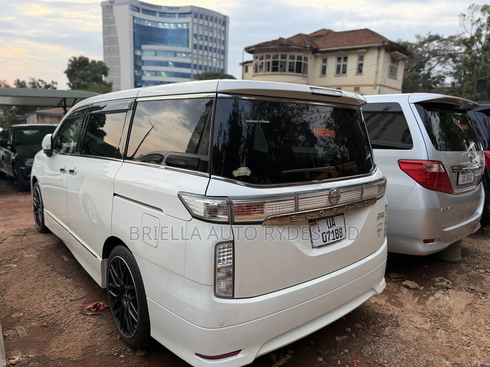 Nissan Elgrand 2013 White