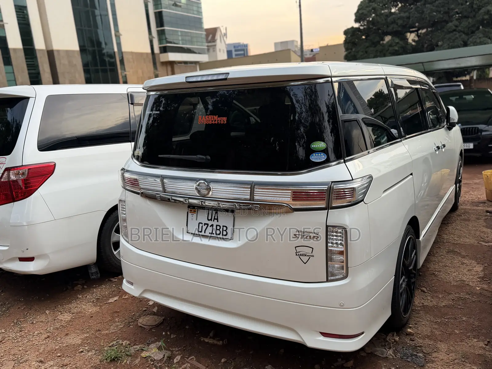 Nissan Elgrand 2013 White