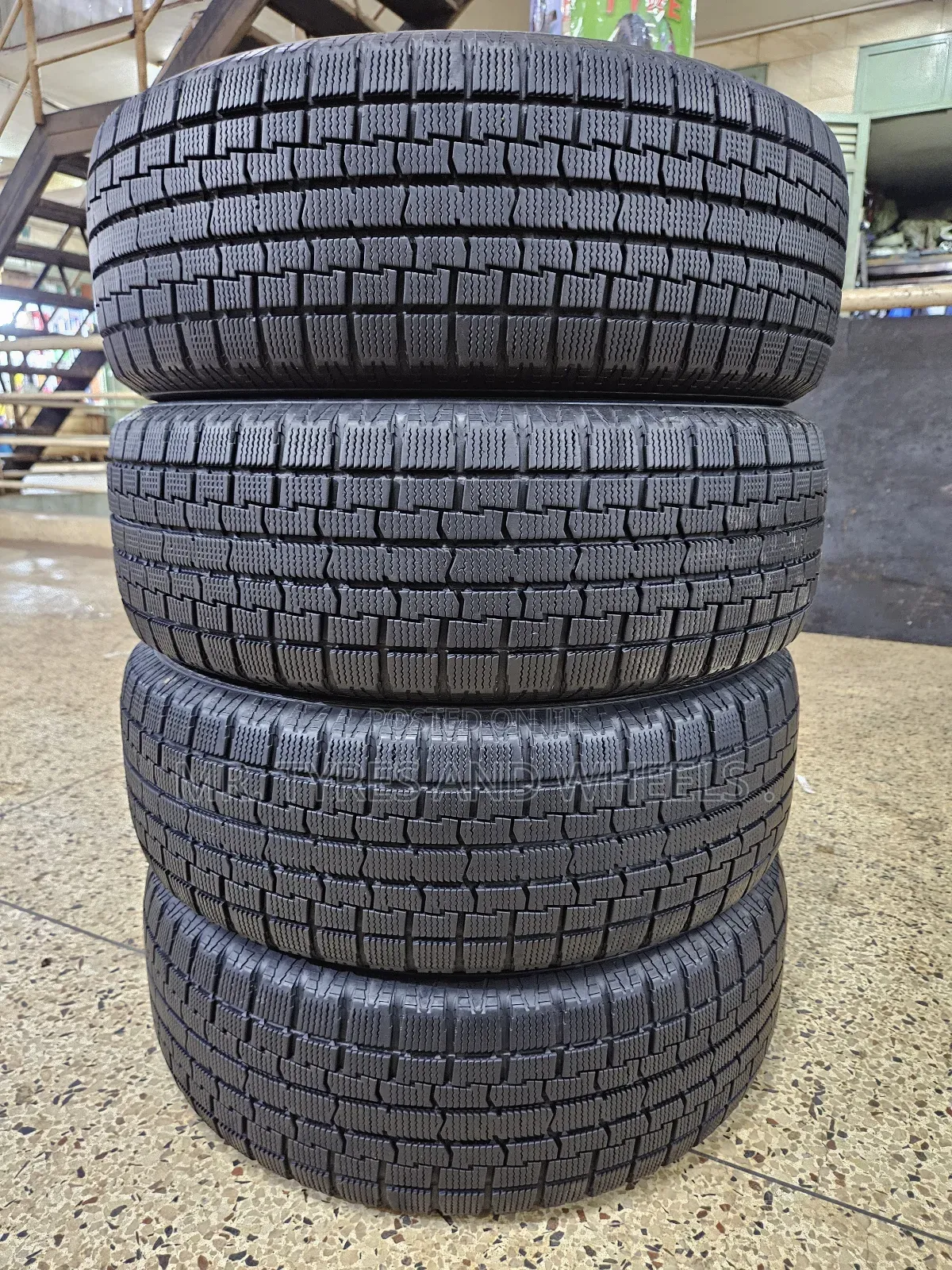195 65 R15 Imported Used Tires From Japan in Type of Toyo.