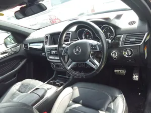 Mercedes-Benz M Class 2012 Black