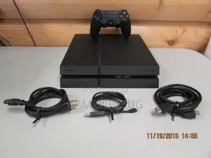 Ps4 Standard and Game Pad