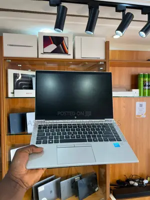 New Laptop HP EliteBook 840 G8 8GB Intel Core I5 SSD 256GB