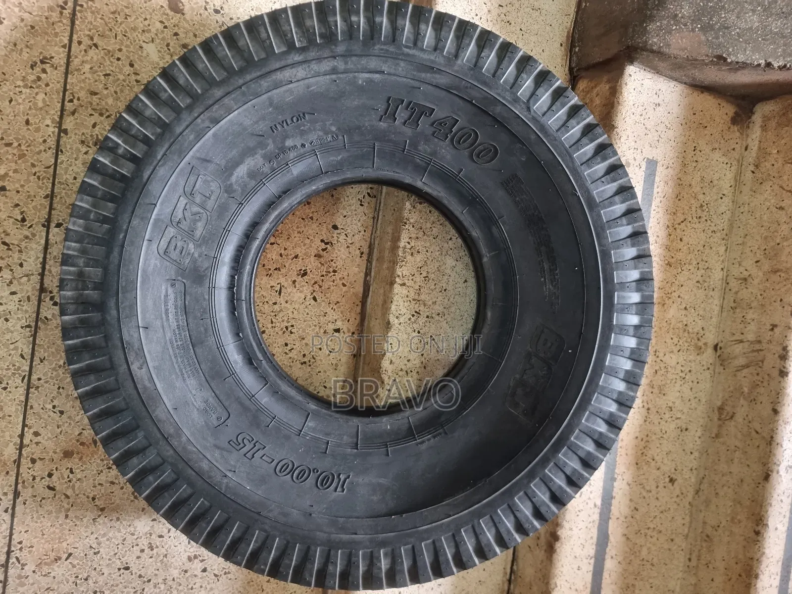 10.00- 15 Tyres for Robbed.