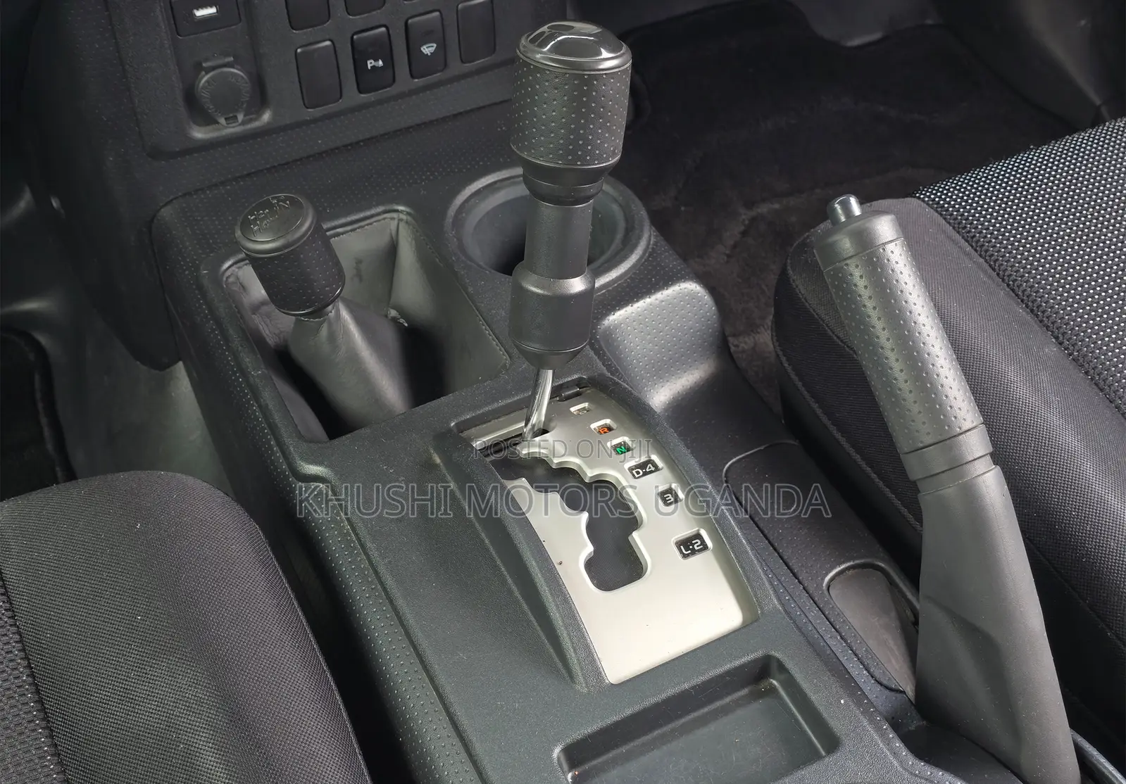 Toyota FJ Cruiser 4x4 Automatic 2012 White