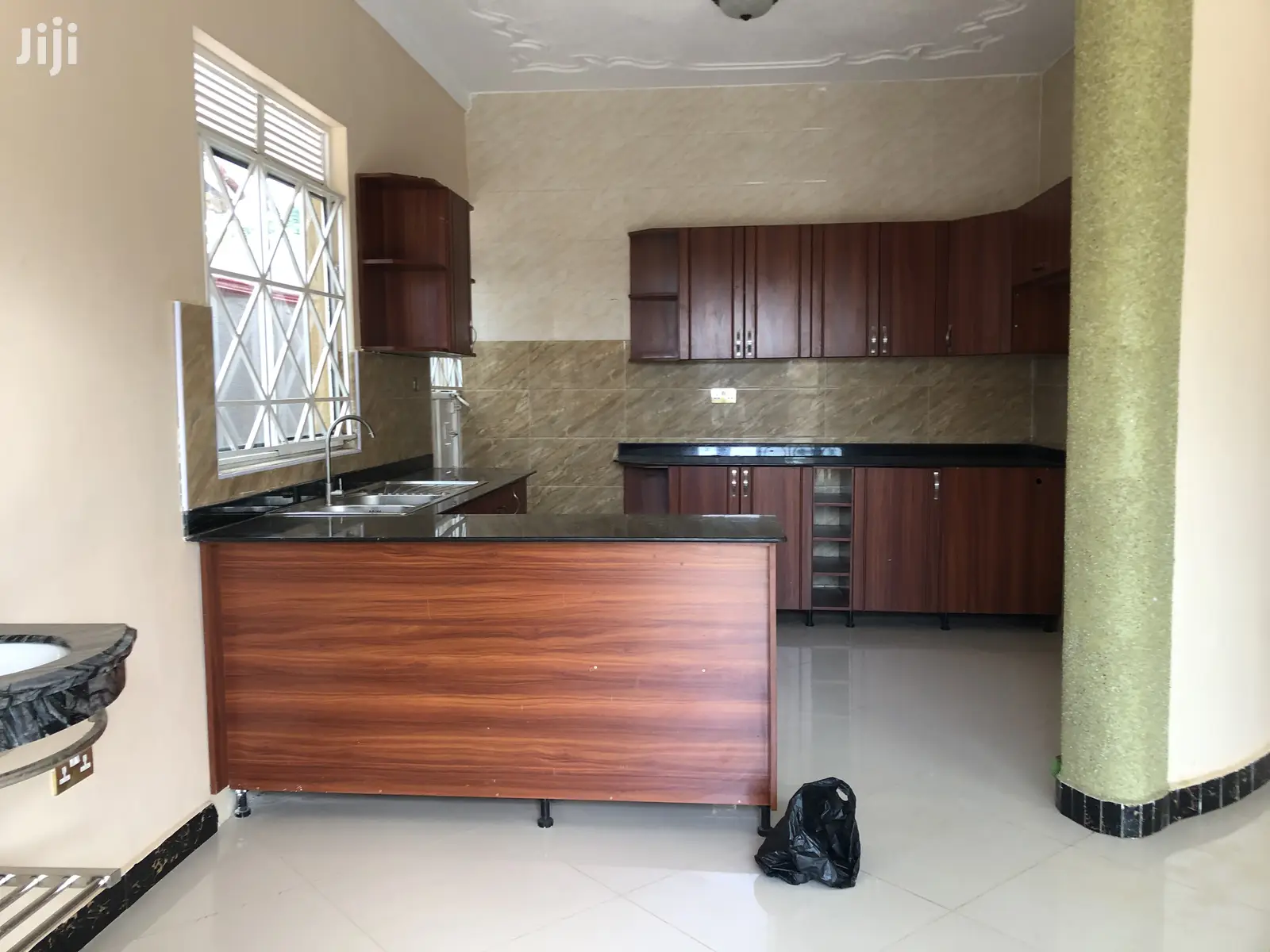 Kira Grand Posh House for Sell