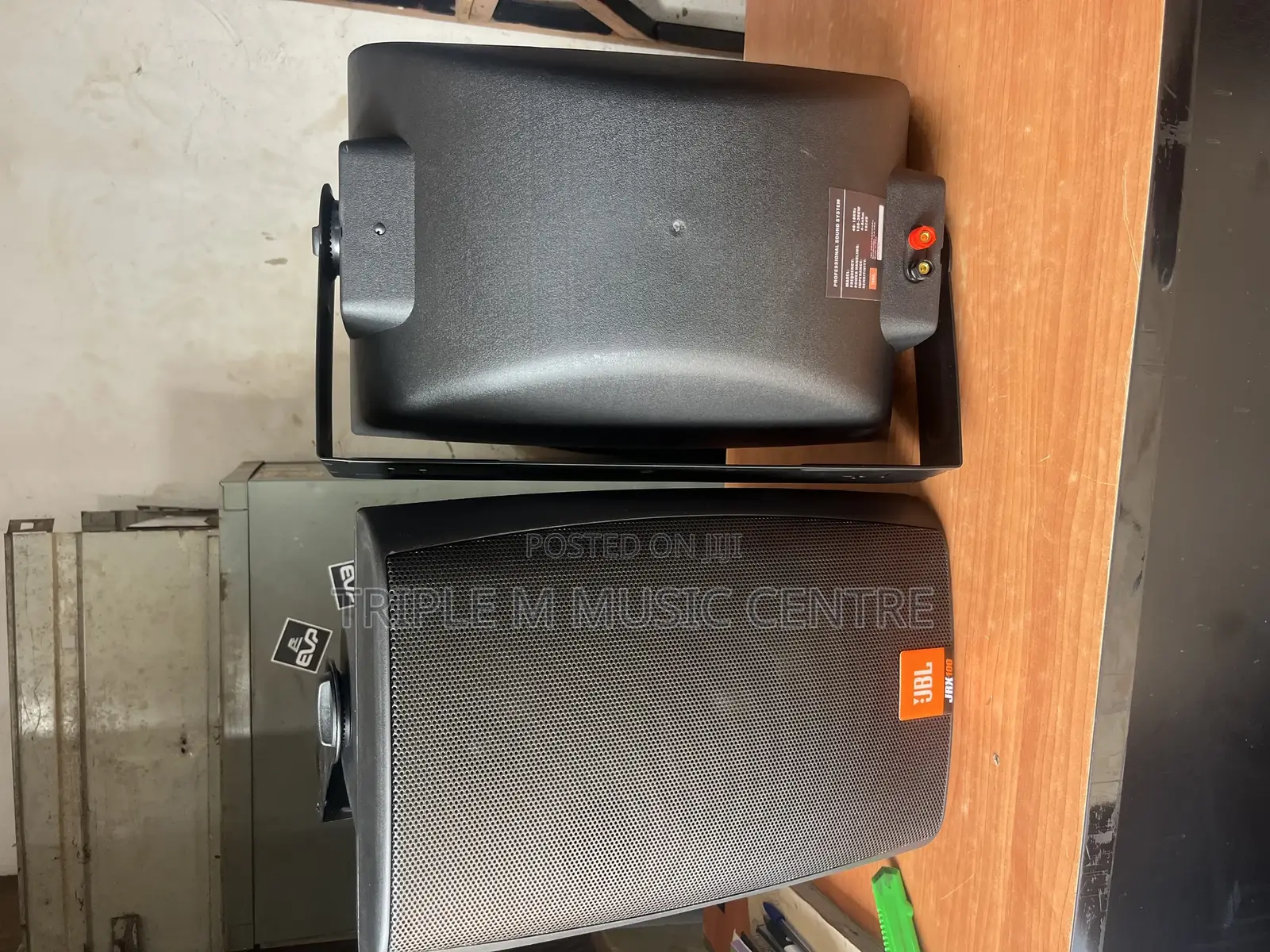 JBL Wall Speaker 8 Inche