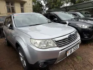 Subaru Forester 2010 Silver