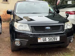 Subaru Forester 2010 Black