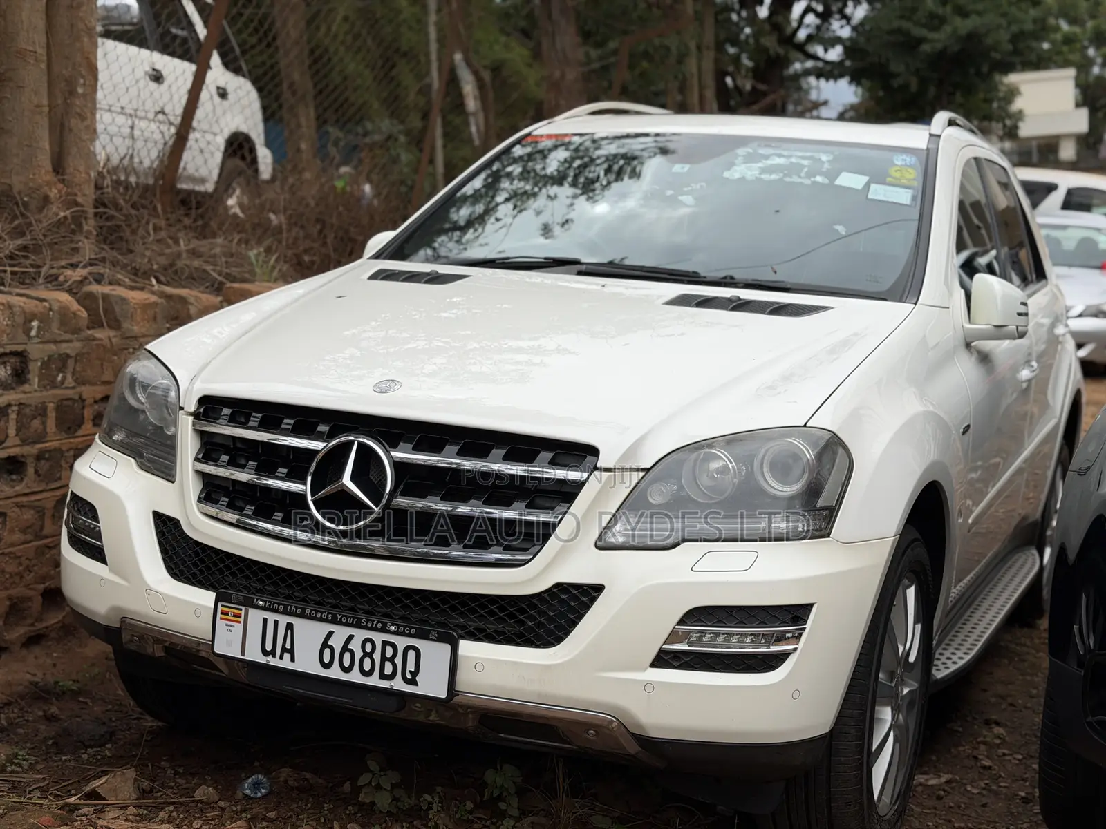Mercedes-Benz M Class 2011 White