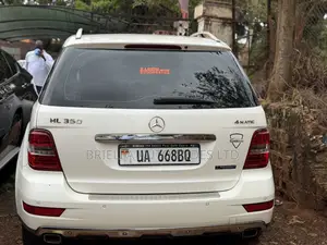 Mercedes-Benz M Class 2011 White
