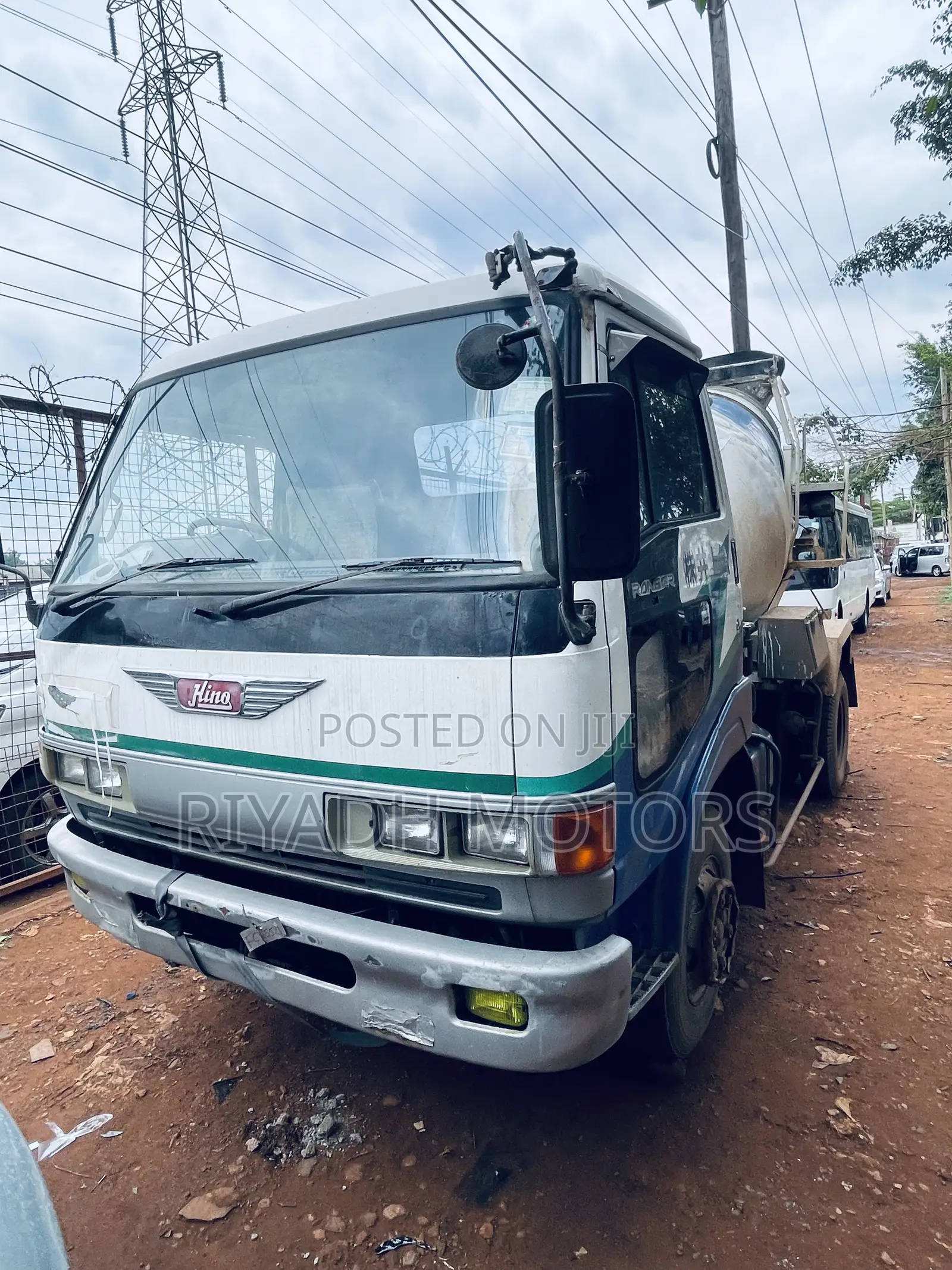 Hino Concrete Mixer