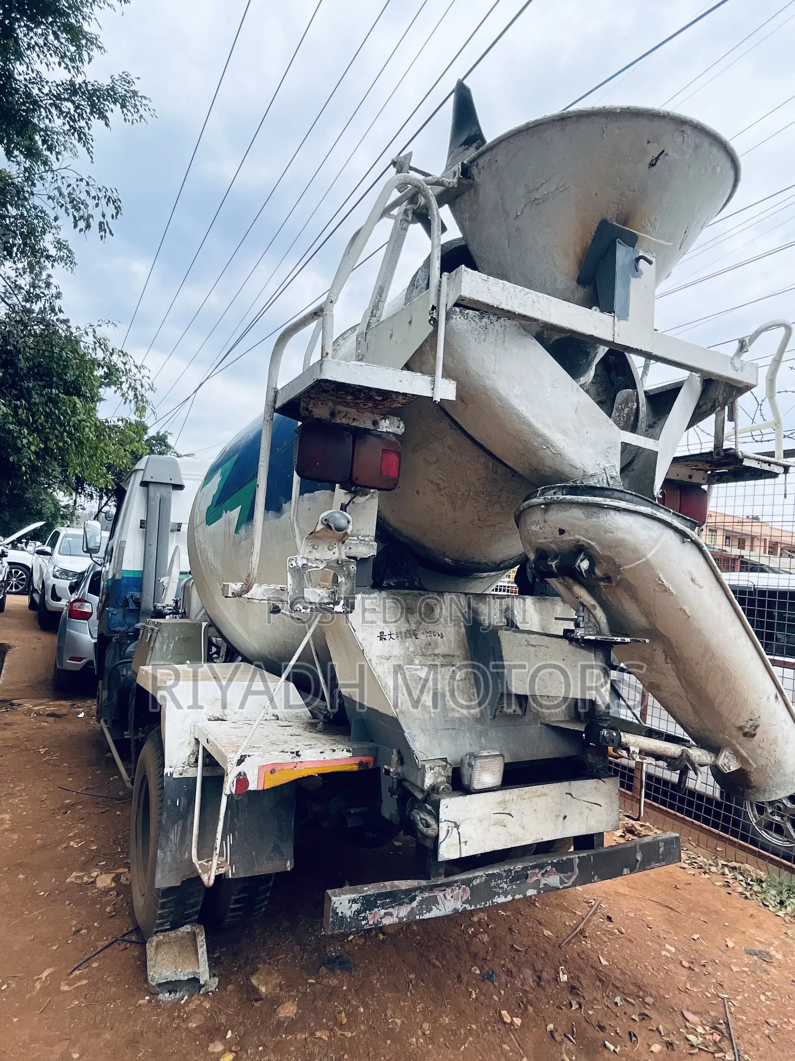 Hino Concrete Mixer
