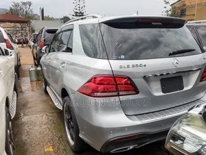 Mercedes-Benz GLE-Class GLE 350d 4MATIC 2016 Silver