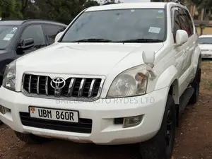 Toyota Land Cruiser Prado 2009 White