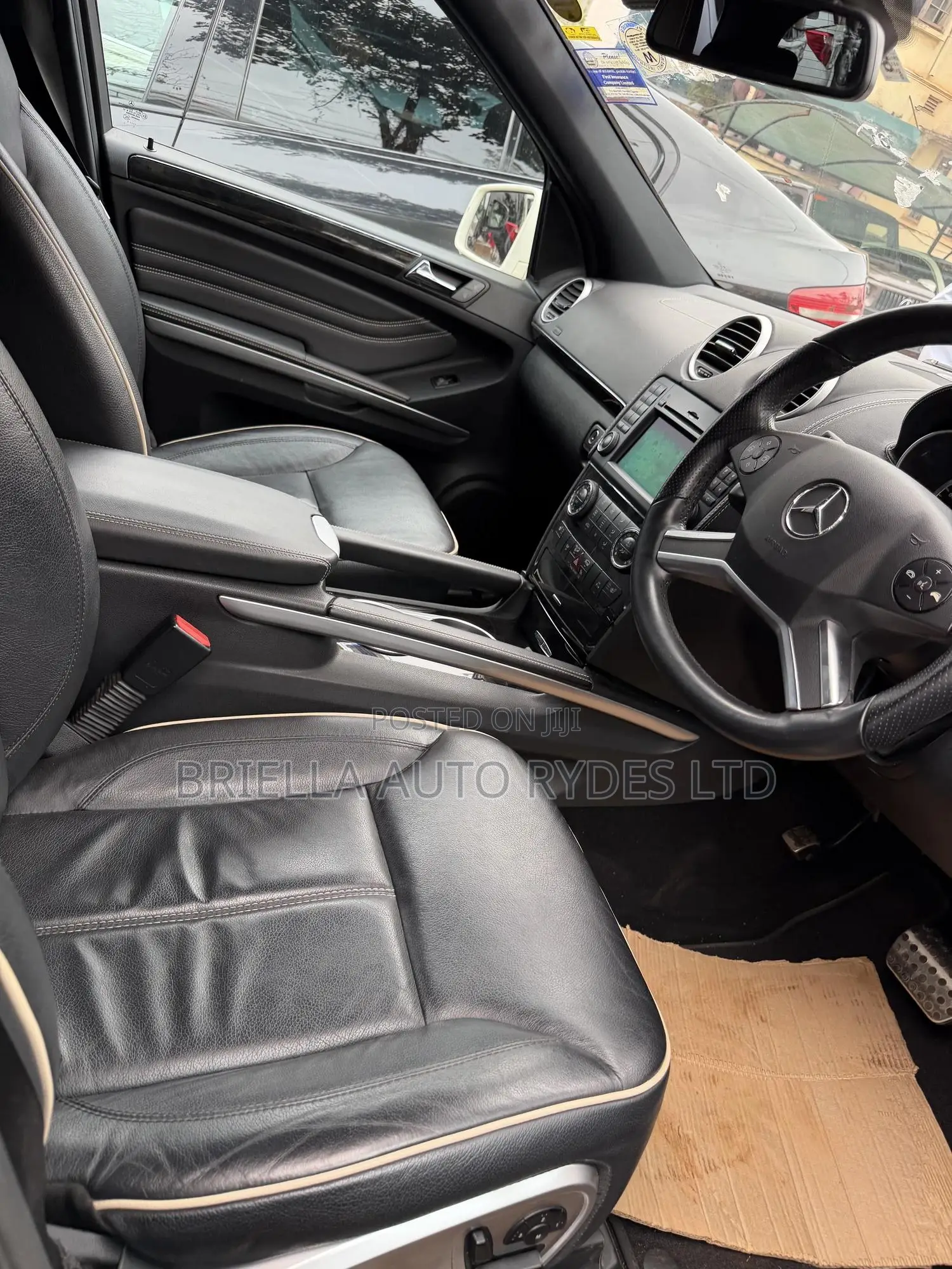 Mercedes-Benz M Class 2011 White