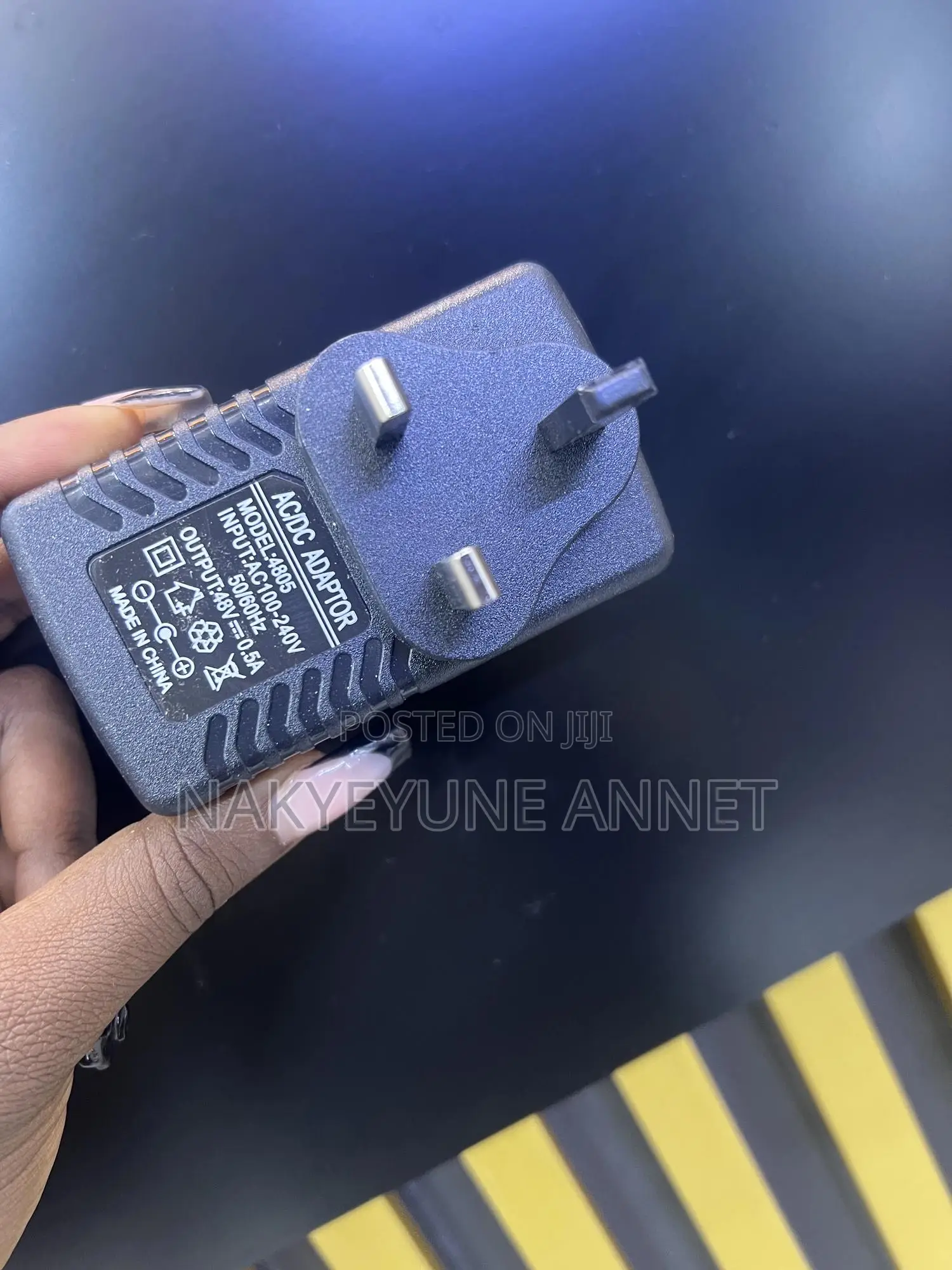 Ac/Dc Adaptor