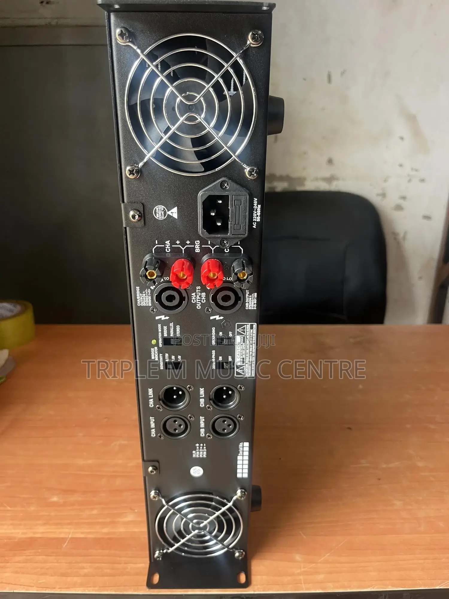Martin Audio P-3400 Power Amplifier