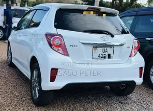 Toyota Vitz 1.5 FWD 5dr 2014 White