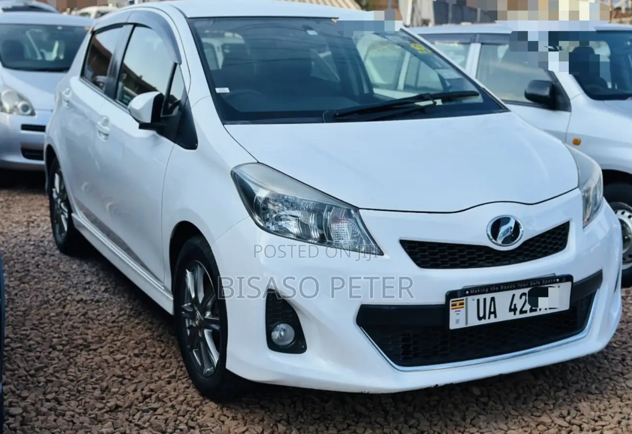 Toyota Vitz 1.5 FWD 5dr 2014 White