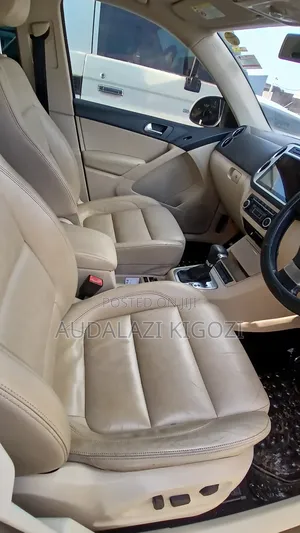 Volkswagen Tiguan 2010 White